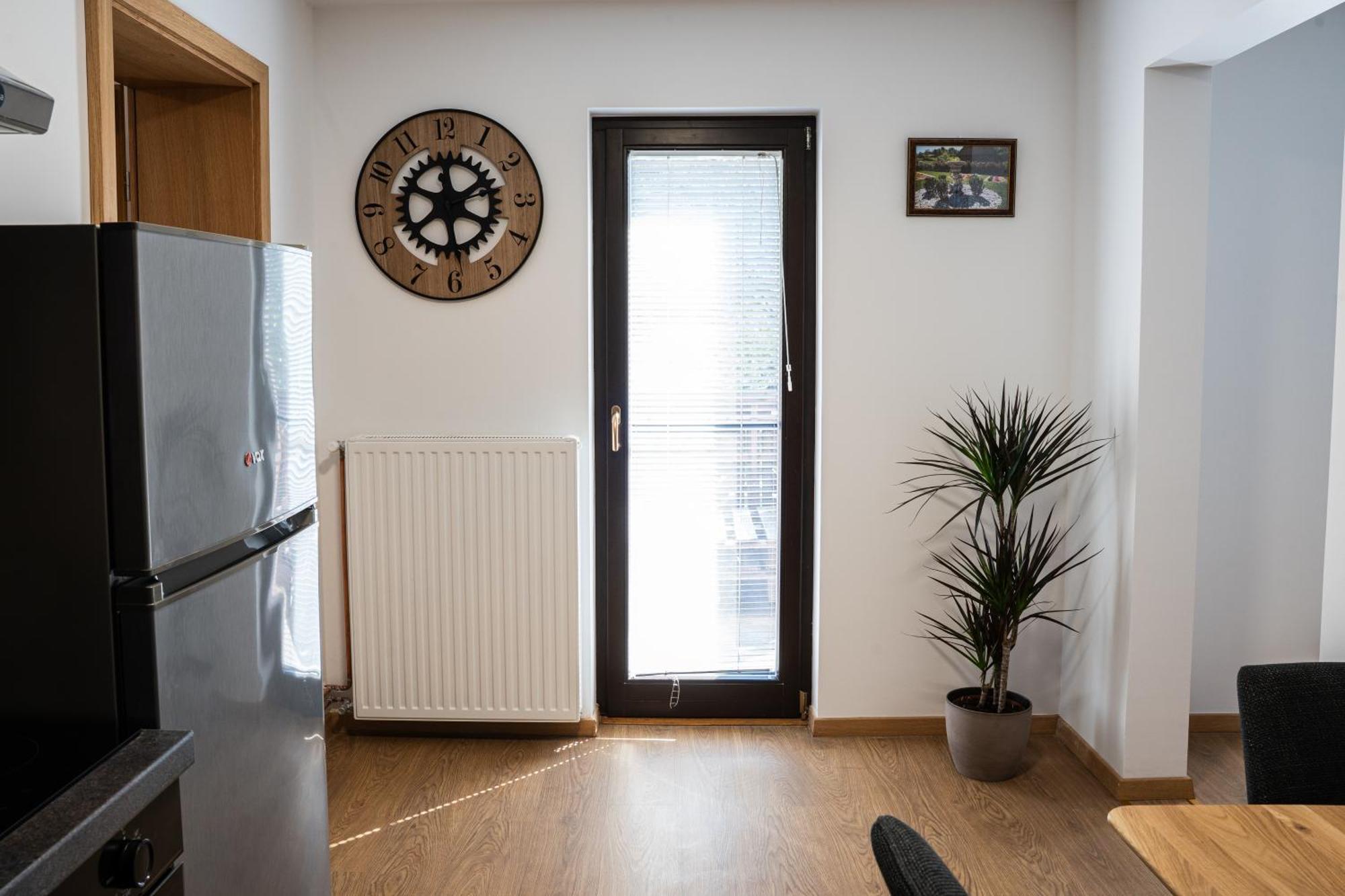 Bed and Breakfast Adventure Farm Store Экстерьер фото